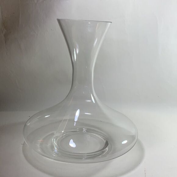 Epic Wine Spirits Party Supplies Classique Wine Decanter 54 Fl Oz Clear Glass - Picture 3 of 16